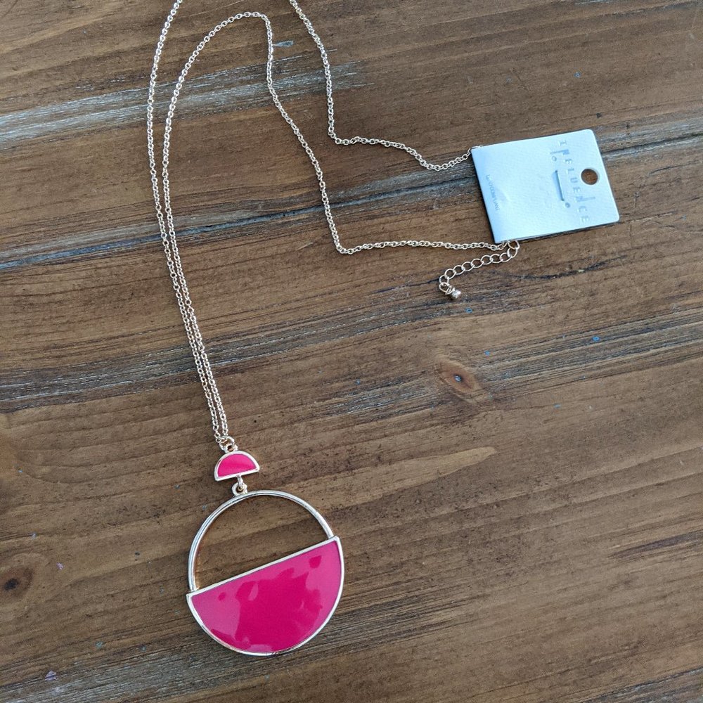 Influence Pink and Gold Circle Necklace